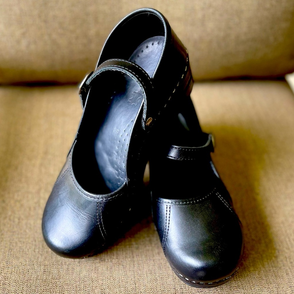 🎞🕶Black Dansco shoes